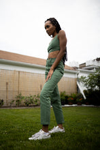 Carica l'immagine nel visualizzatore di Gallery, OLIVE UTILITY PANT