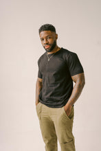 Load image into Gallery viewer, BLACK TOPSTITCH T-SHIRT
